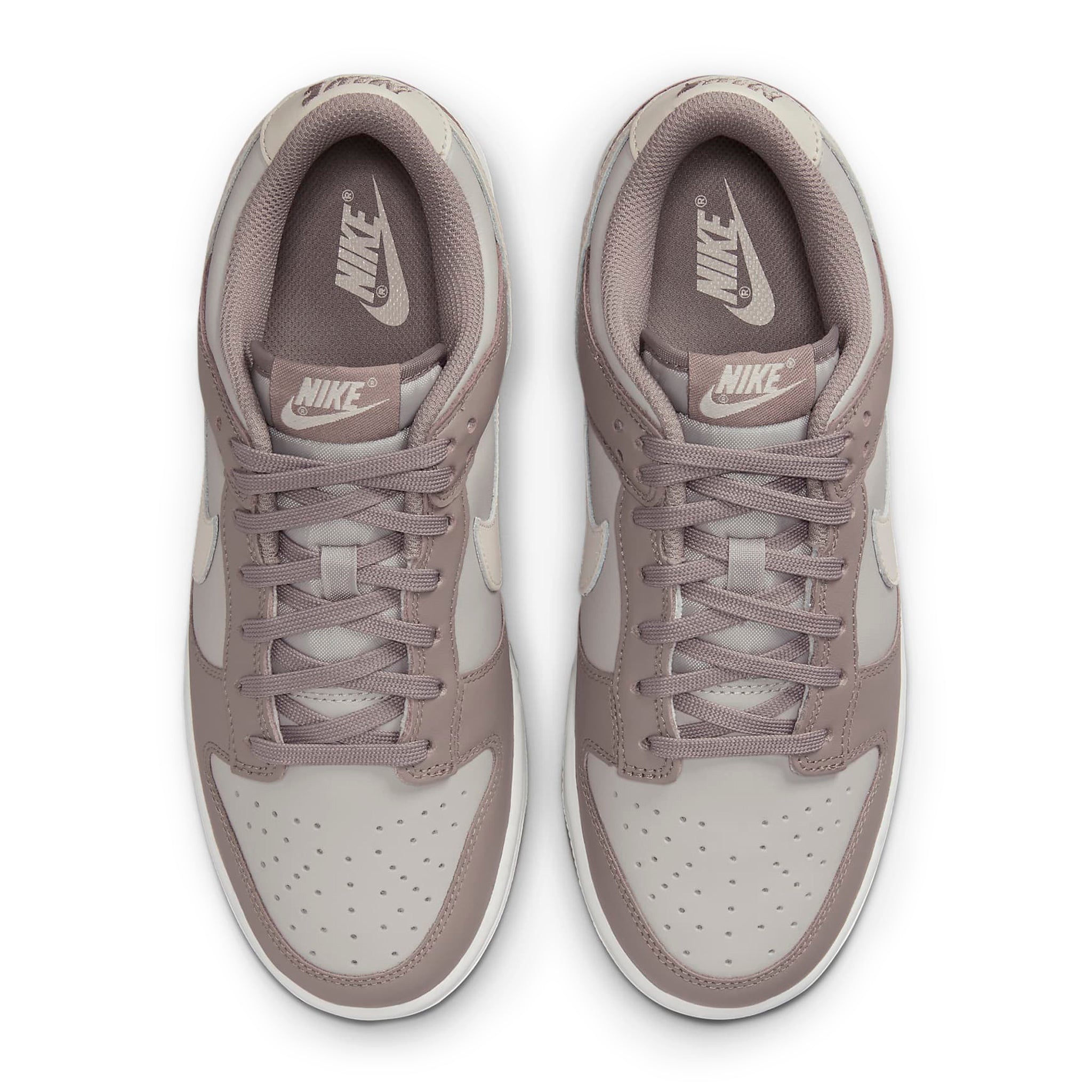 Top down view of Nike Dunk Low Bone Beige (W) FD0792-001
